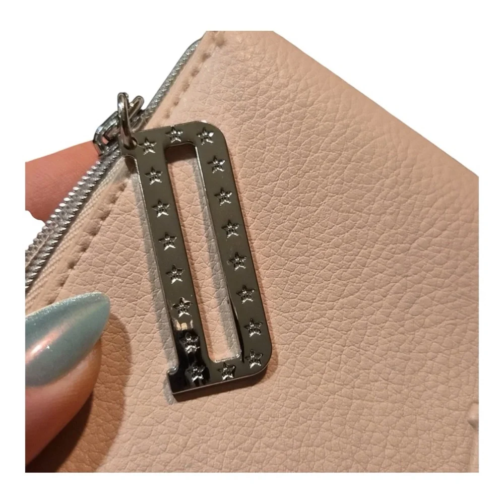 🚫SOLD🚫✨💎NEW💎✨ DIOR BEAUTY BAG/CLUTCH WITH CHARM AND GIFT BAG! - Picture 2 of 6